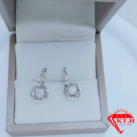 Bông Tai Vàng Trắng Giá Bao Nhiêu