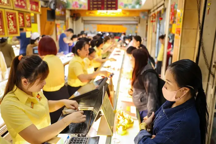 Đánh Giá Nhẫn Vàng Nhập