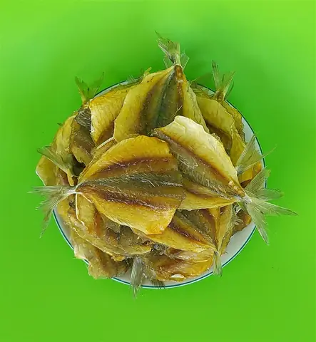 Giá Cá Chỉ Vàng Khô