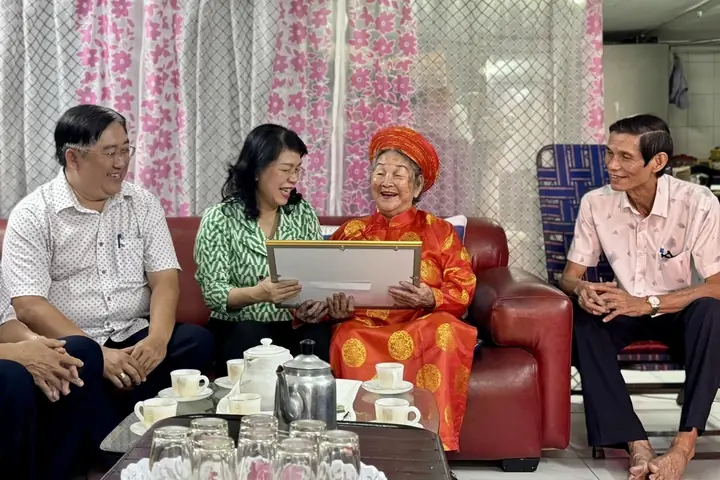 Giá Cả Khánh Vàng Giá Cả Khánh Vàng