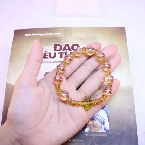 Giá Đá Topaz Vàng