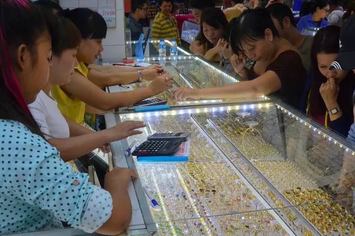 Giá Đỉnh Cao Của Vàng