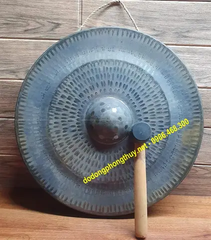 Giá Gỗ Âm Vàng