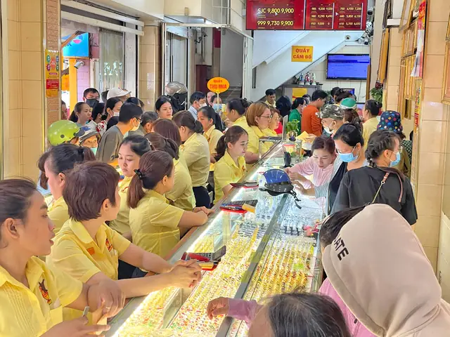 Giá Sàn Của Vàng