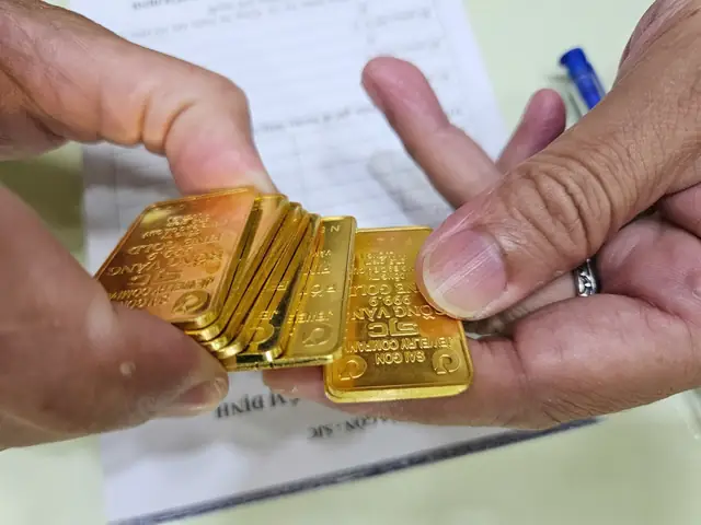 Giá Vàng Giaảm