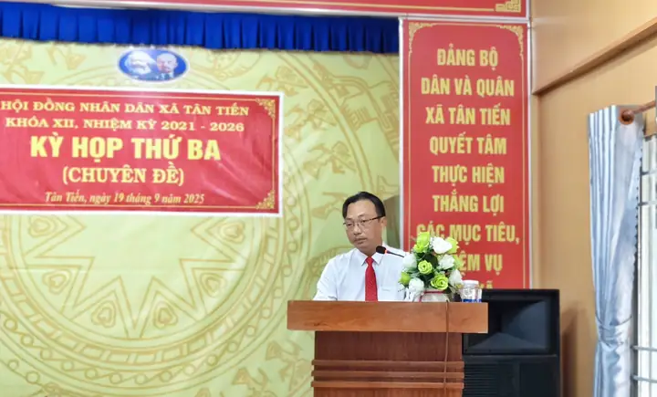 Giá Vàng Tân Tiến Giá Vàng Tân Tiến