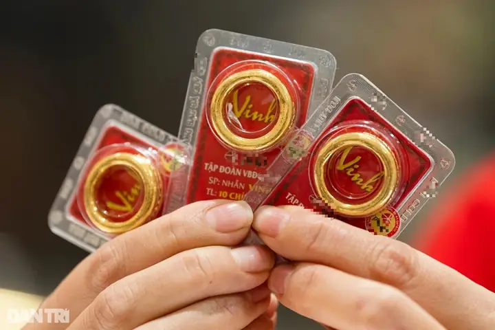 Giá Vàng Tăng Tạm Thời