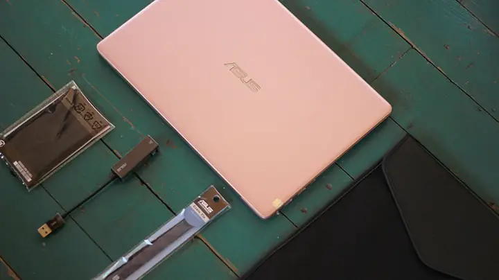 Zenbook 13 Vàng Hồng Giá