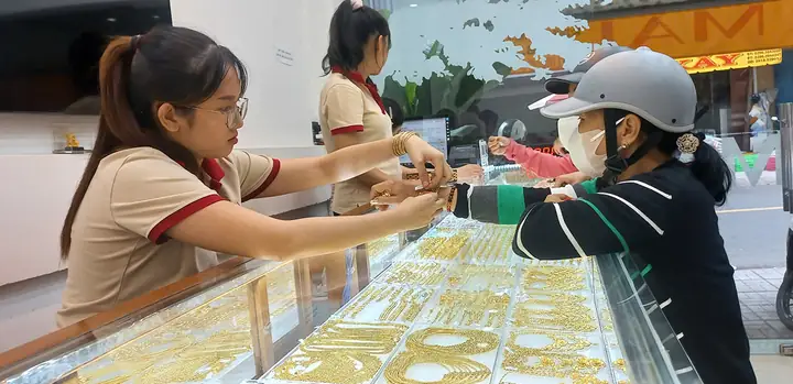 Ảnh Hưởng Của Khủng Hoảng Kinh Tế Đến Giá Vàng