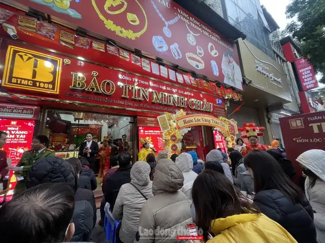 Các Tiệm Vàng Tăng Giá Ngày Thần Tài