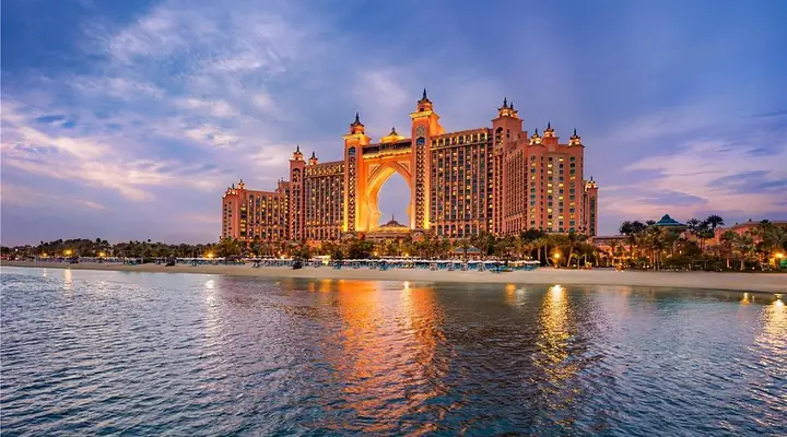Giá Bánh Vàng Khách Sạn Emirates