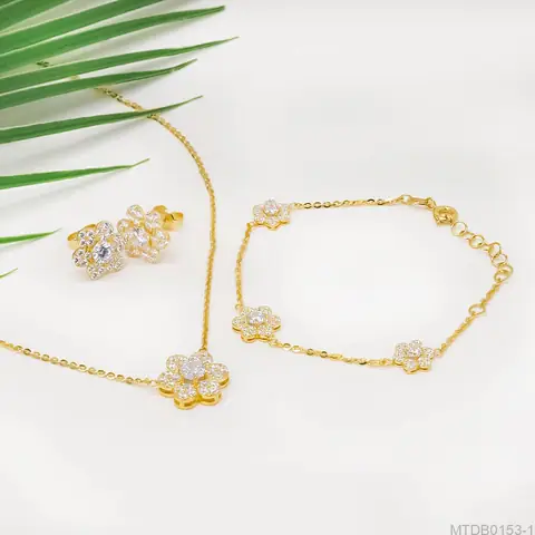 Giá Bộ Trang Sức Vàng 18k