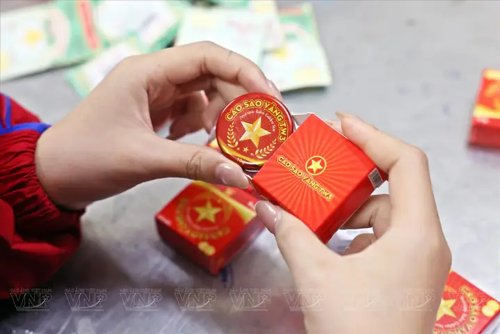 Giá Cao Sao Vàng Hộp Lớn