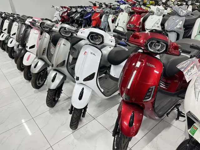 Giá Của Đèn Báo Phá Đỏ Xanh Vàng