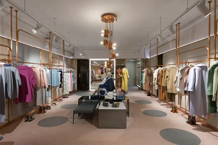 Giá Đèn Vàng Trang Trí Shop Quần Áo