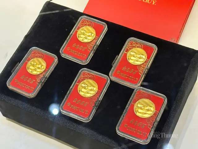 Giá Heo Vàng 24k 50 45 75