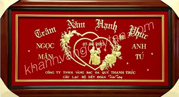 Giá Khánh Vàng Mừng Đám Cưới
