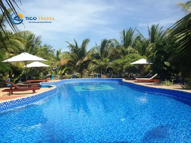 Giá Phòng Resort Con Gà Vàng