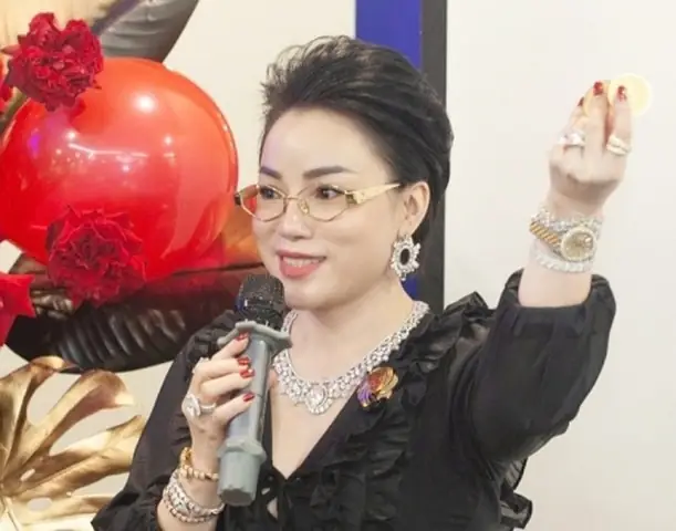 Giá Vàng Bị Công An Bắt