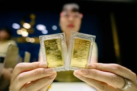 Giá Vàng Tang Lên 49 Triệu Tại Sao