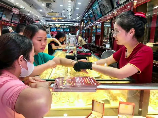 Giá Vàng Tăng Vọt Lên Cao Nhất 3 Tuần