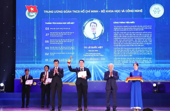 Giá Vàng Tạp Chí Khoa Học