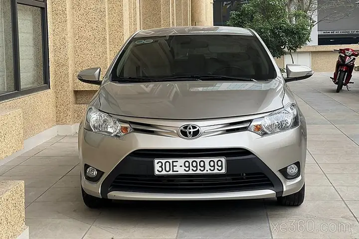 Giá Xe Altis 2017 Màu Vàng Cát Ở Hà Nội
