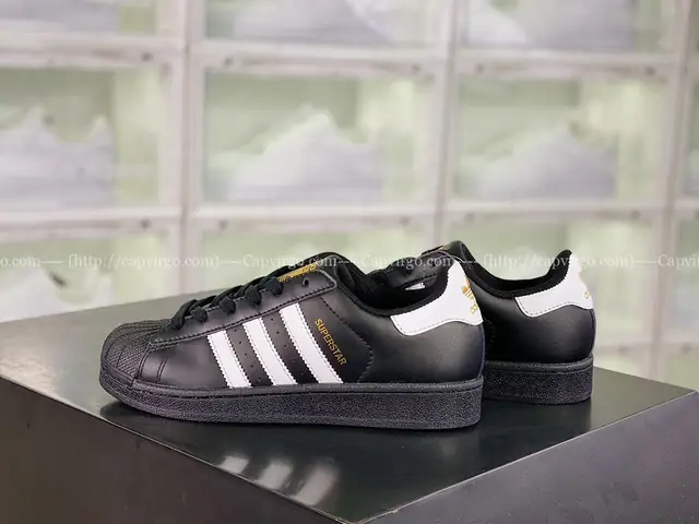 Giày Adidas Superstar Tem Vàng Giá Bao Nhiêu
