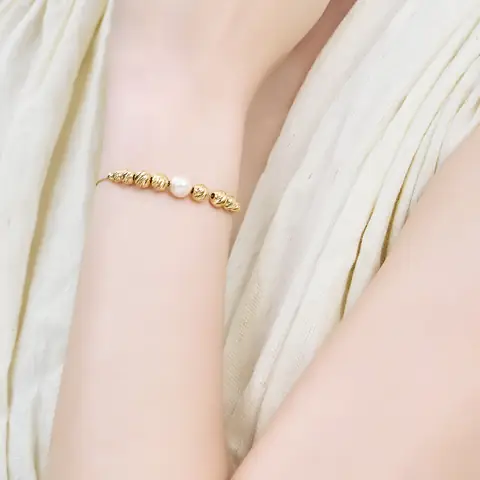 Laắc Tay Vàng Giá Dưới 10 Triệu Pnj