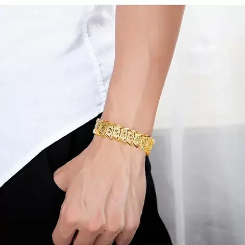 Lắc Tay Nam Vàng 18k 2 Chỉ Giá Bao Nhiêu