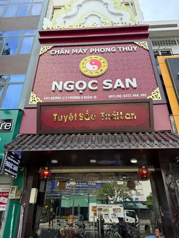 Làm Chân Mày Theo Phong Thủy