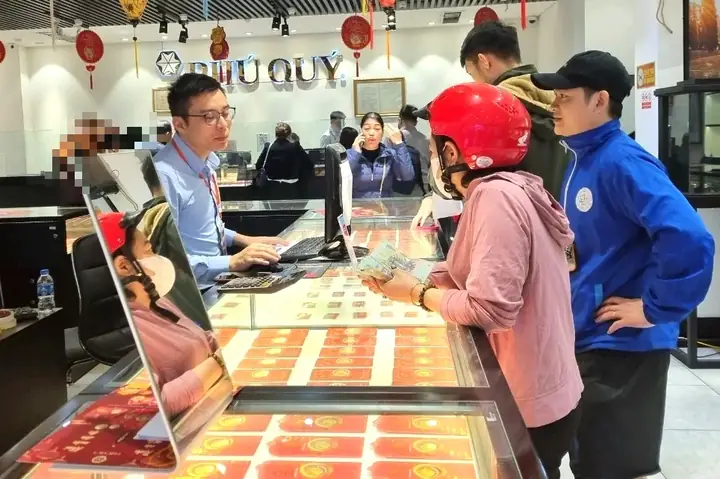 Nen Mua Vàng Vào Tháng Mấy Để Được Giá Thâp