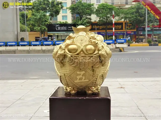 Phố Bán Đồ Phong Thủy Ở Hà Nội