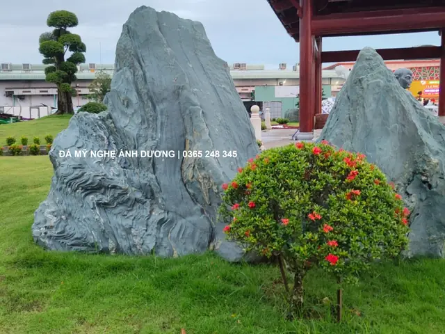 Phong Thủy Hòn Non Bộ Trước Nhà