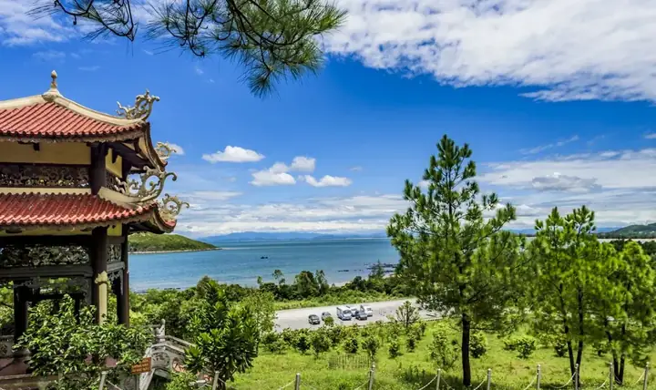 Phong Thủy Vũng Chùa Đảo Yến