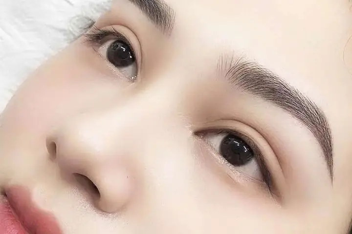 Phun Xăm Chân Mày Theo Phong Thủy
