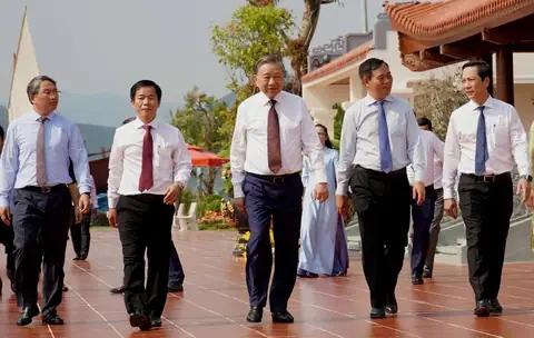Sổ Vàng Lưu Niệm Giá Bao Nhiêu