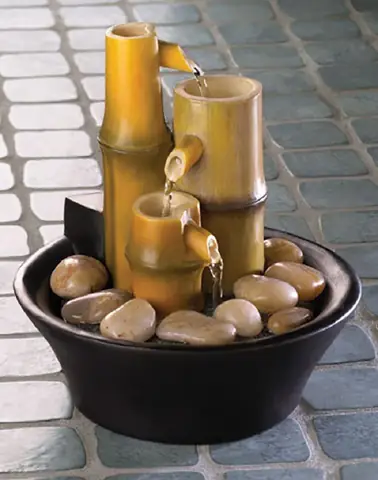 Thác Nước Phong Thủy Bằng Tre