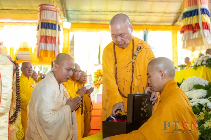 Thầy Phong Thủy Thích Đồng Ngộ