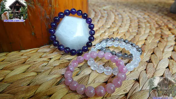 Trẻ Em Có Nên Đeo Đá Phong Thủy