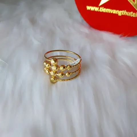 Vòng Lò Xo Vàng 18k Giá Bao Nhiêu