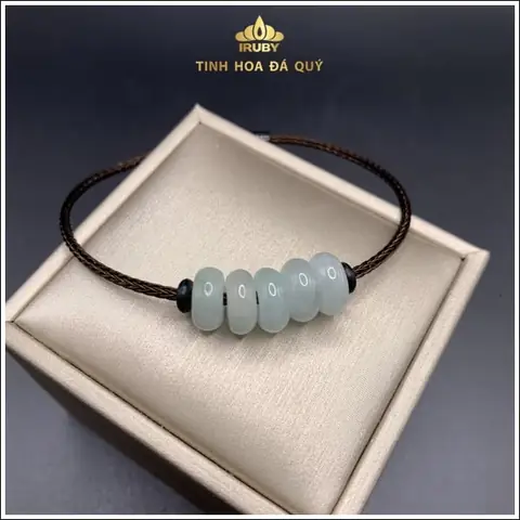 Vòng Tay Đá Phong Thủy Mệnh Thủy