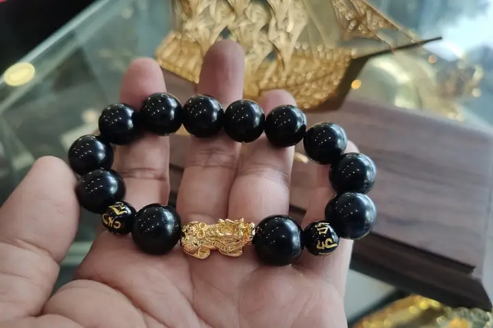 Vòng Tỳ Hưu Vàng 18k Giá Bao Nhiêu