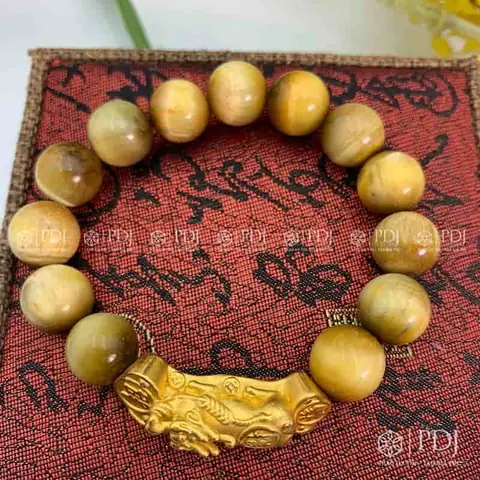 1977 Nữ Nên Đeo Vòng Phong Thủy Nào