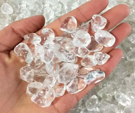 Đá Thạch Anh Trắng Trong Phong Thủy