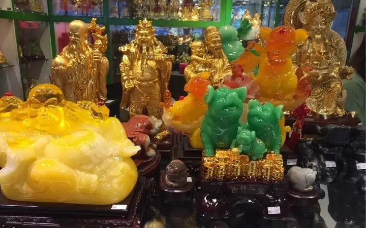 Vật Phẩm Phong Thủy Cho Tuổi Đinh Tỵ